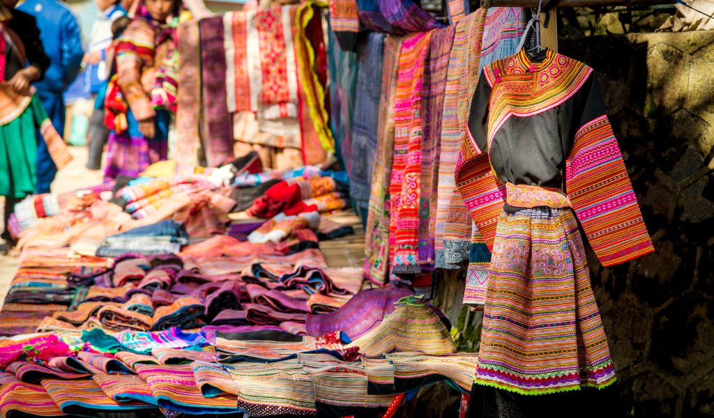 suối khoáng nóng ở Bản Khoang