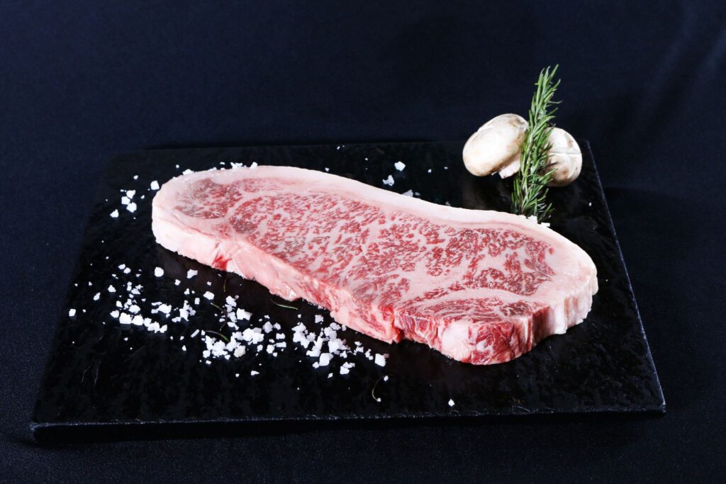 100g Cá hồi bao nhiêu calo